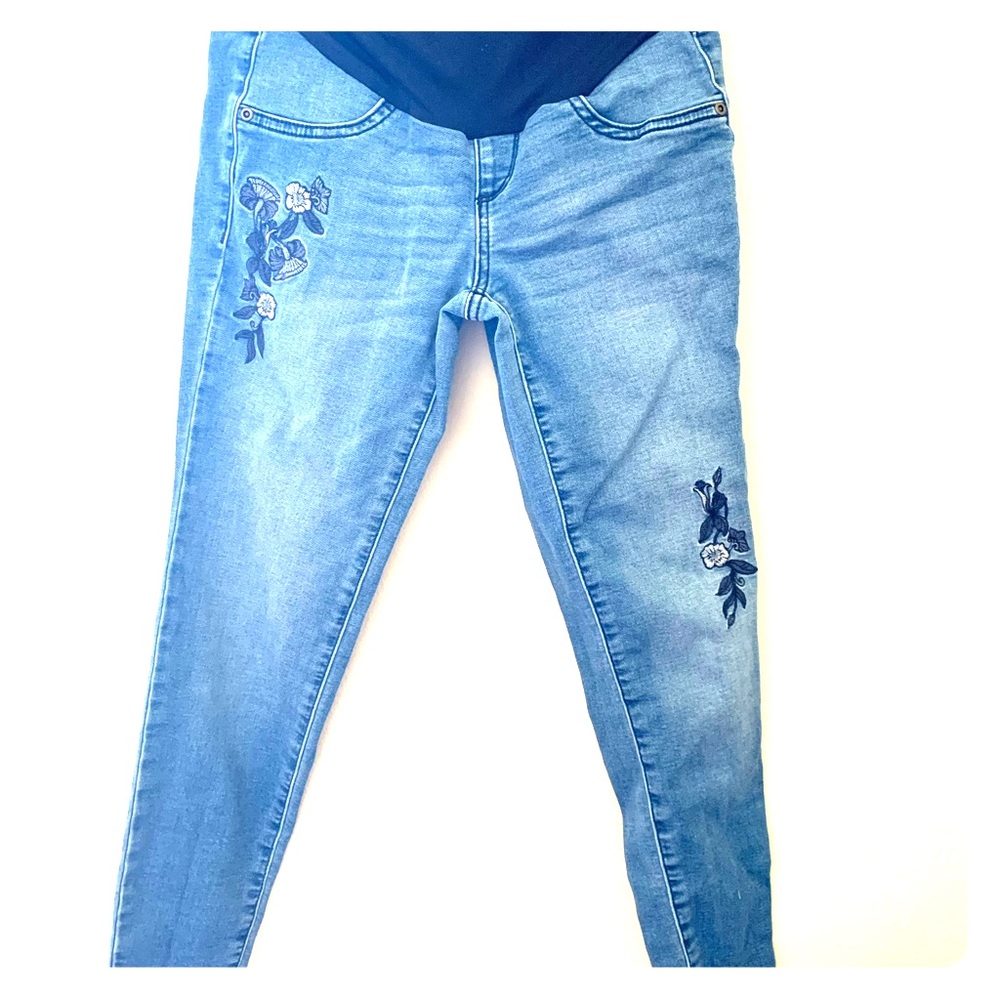 Small maternity skinny jeans